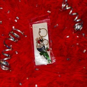 🎁NWT- Beautiful Colorful Parrot Keychain/Bag Charm